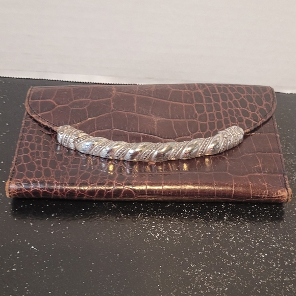 Brighton Brown Wallet - Picture 2 of 9